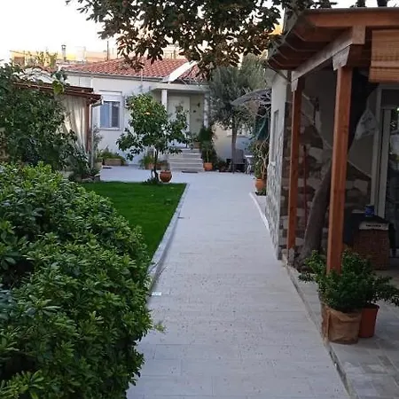 Alkistis House *