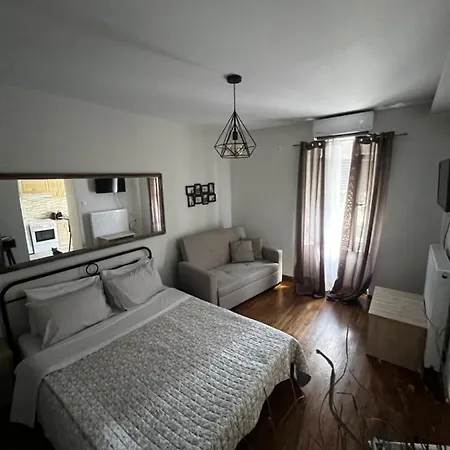 Alkistis House Волос