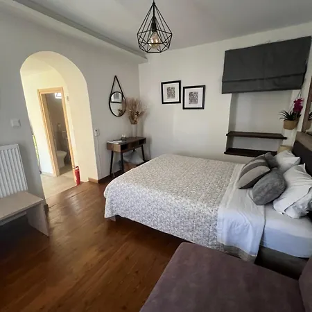 Alkistis House *